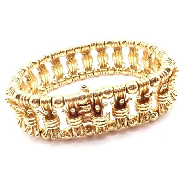 Tiffany and Co. Mid 20th Century Tiffany & Co. Jean Schlumberger Yellow Gold Bowtie Bracelet For Sale - Image 4 of 9