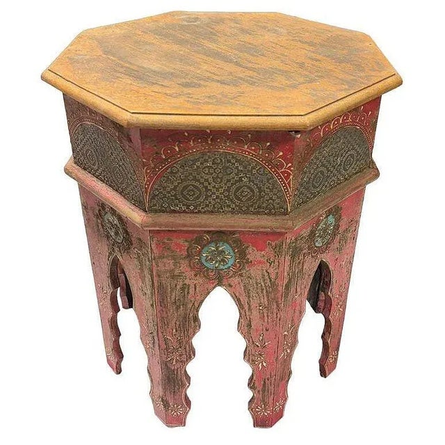 Arts & Crafts 1970s Hand Painted Moroccan Hexagon Wooden Boho Side Table W/ Brass Inlays For Sale - Image 3 of 9