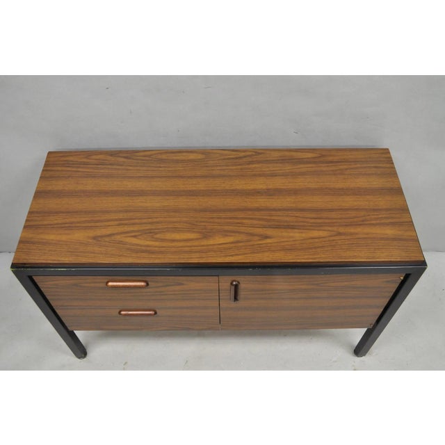 Late 20th Century Vintage Mid Century Modern Faux Rosewood Laminate Steel Metal Credenza Cabinet For Sale - Image 5 of 17