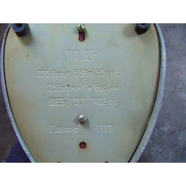 Brown Industrial Table Fan, 1969 For Sale - Image 8 of 9