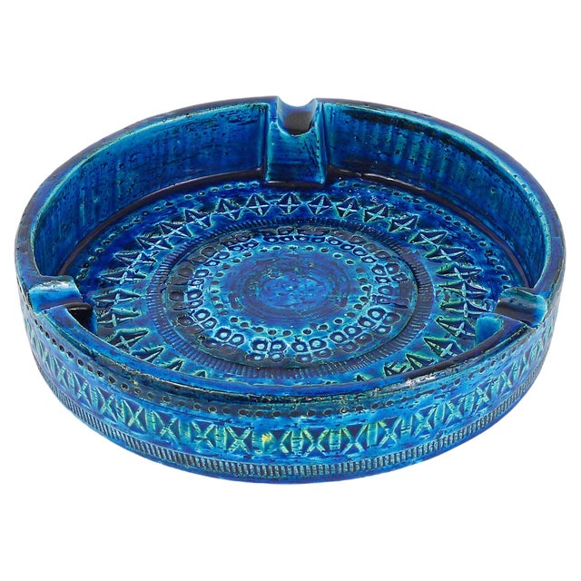 Large Mid-Century Round Rimini Blue Glazed Ashtray attributed to Aldo Londi for Bitossi, 1950s For Sale
