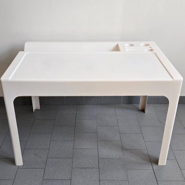 Space Age Ozoo Desk in Fiberglass by Marc Berthier for D.A.N., 1960s For Sale - Image 16 of 18