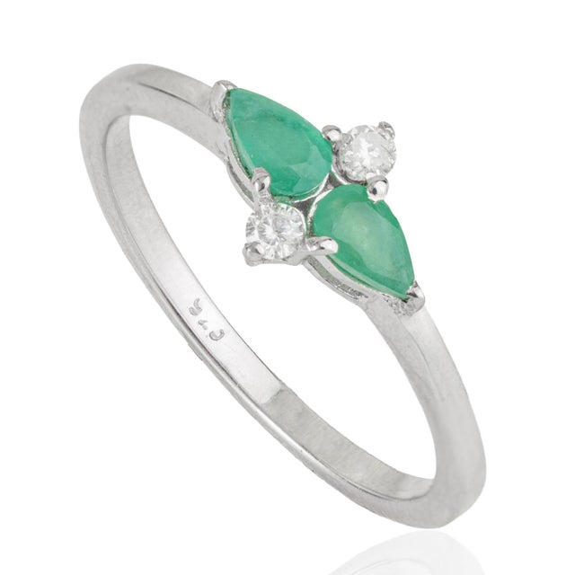 Contemporary Carat&Her Emerald & Diamond Wing Engagement Ring in Sterling Silver, Size 7 For Sale - Image 3 of 13