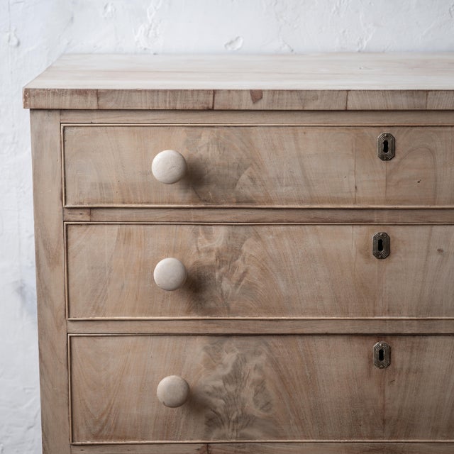 A bleached mahogany American Sheraton chest of drawers, circa 1810. 41 ¾ inches wide by 21 ½ inches deep by 39 inches tall