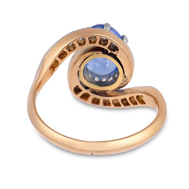 1910s Edwardian Cabochon Cut Sapphire 18k Rose Gold Platinum Swirl Ring, Size 6.75 For Sale In Los Angeles - Image 6 of 7