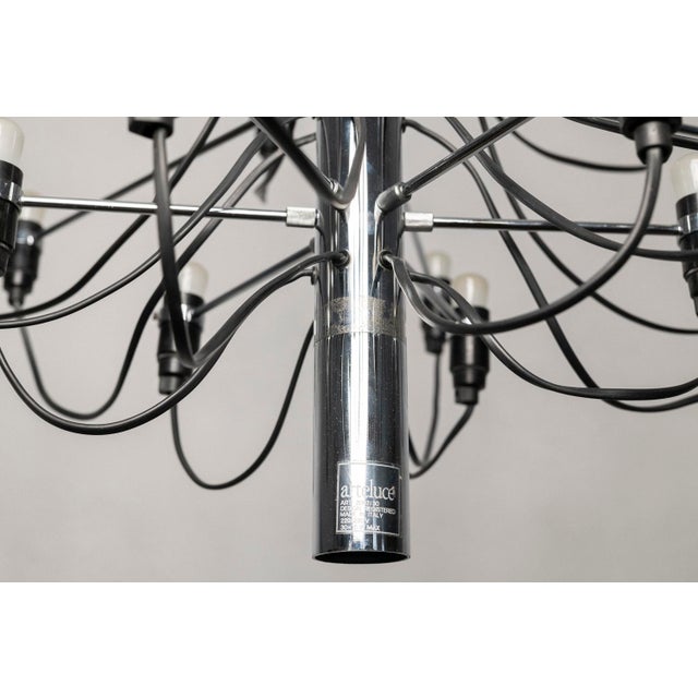 Gino Sarfatti Vintage 2097/30 Chandelier by Gino Sarfatti for Arteluce, 1960s For Sale - Image 4 of 8