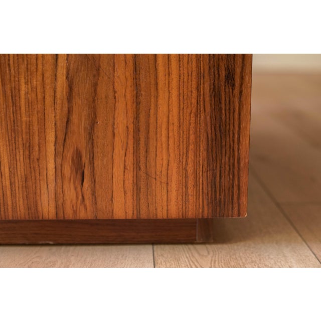 Vintage Pair of Rosewood Danish Modern Bedside Table Nightstands For Sale - Image 17 of 18