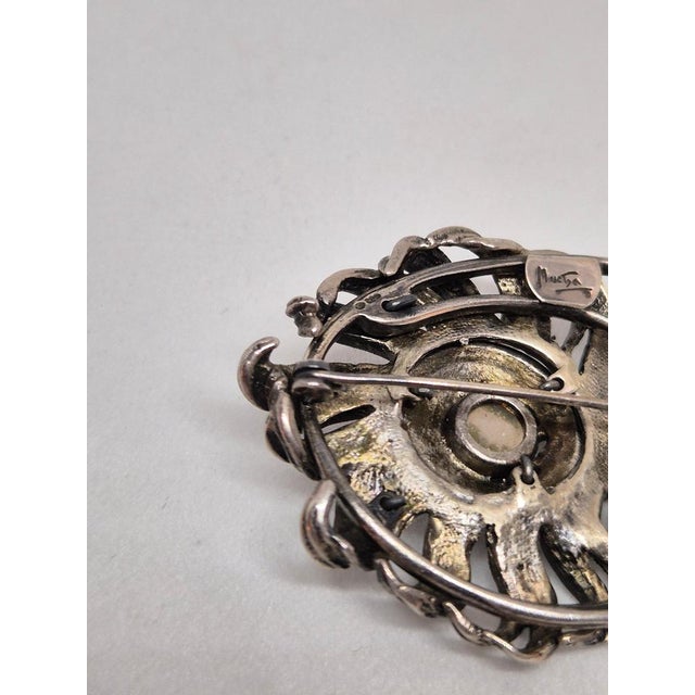 Metal Peacock Feather No. 16/1000 Brooch in Silver & Chrysoprase in the style of Alphonse Mucha, 1992 For Sale - Image 7 of 16