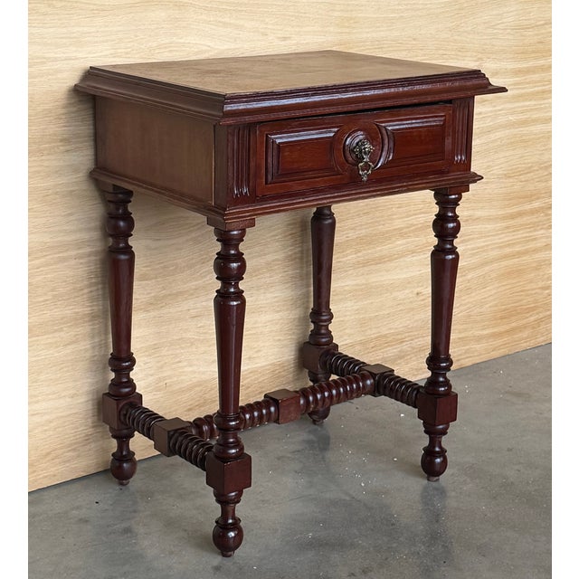 1900-1909 Pair of Spanish Nightstands With One Drawer and Low Shelve and Lentil Legs For Sale - Image 4 of 12