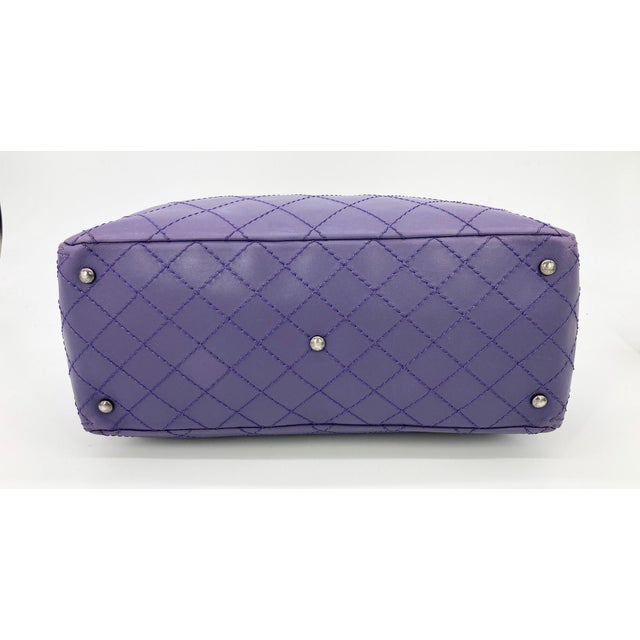 Chanel Purple Leather Top Stitch CC Pocket Tote For Sale In Philadelphia - Image 6 of 6