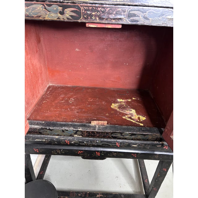 Rare Set of Three Antique Qing Dynasty Lacquered Chinese Stacking Cabinets on Stand. For Sale - Image 16 of 18