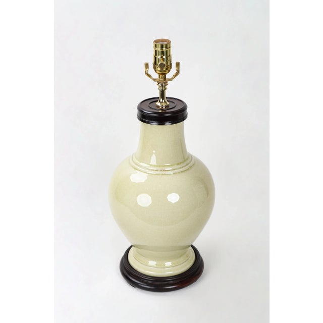 Late 20th Century Porcelain Vase Lamp.This Vintage vase lamp, add the modern feeling to the room.