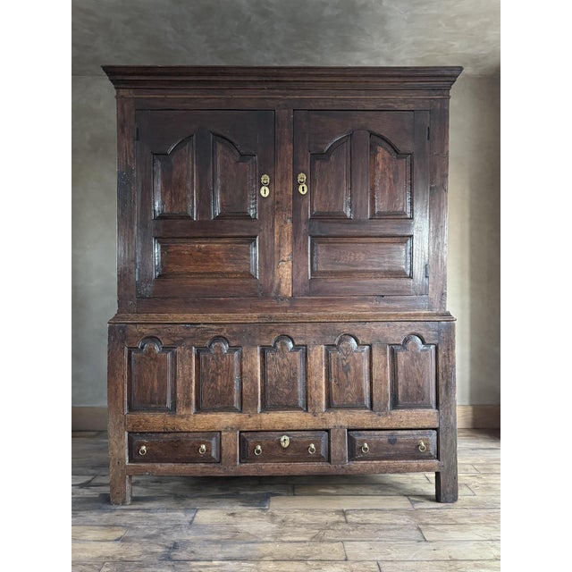 18th Century Georgian Welsh Oak Country Press For Sale - Image 13 of 13