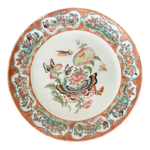 Antique Early 19th Century Chinese Export Porcelain Plate With Rose Medallion Decoration of Butterflies and Insects