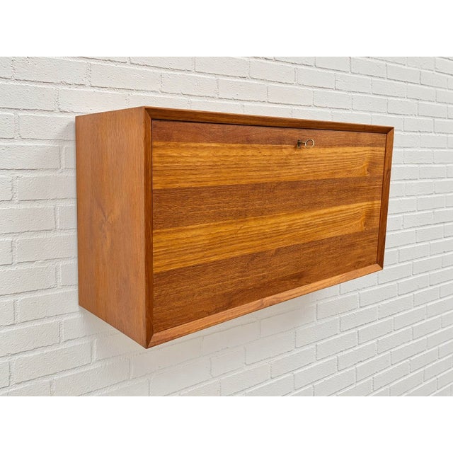 1960s Teak LP Record Cabinet by Poul Cadovius for Cado, 1960s For Sale - Image 5 of 11