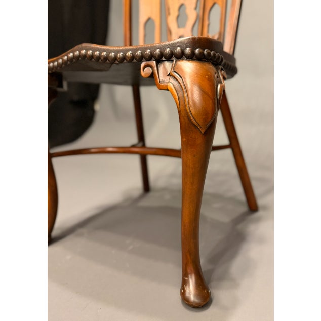 1990s Set of 6 Gothic Windsor Style Mahogany Dining Chairs With Leather Seats, 2 Armchairs & 4 Side Chairs For Sale - Image 14 of 15