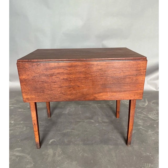 18th Century Virginia Tidewater Walnut and Yellow Pine Drop Leaf Table For Sale - Image 9 of 10