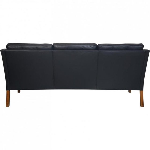 Model 2209 3-Seater Sofa in Black Leather by Børge Mogensen, 1980s For Sale - Image 15 of 18