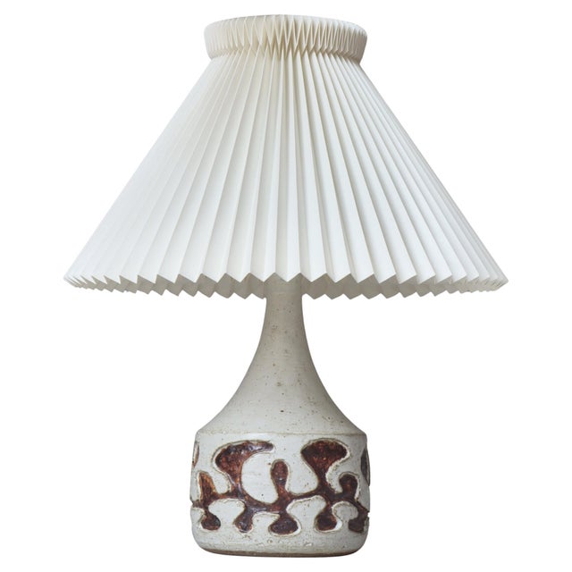 Danish Modern Ceramic Table Lamp attributed to Axella Studio with Le Klint Shade, 1970s For Sale - Image 13 of 13