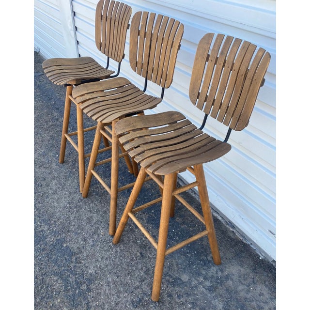 Mid-Century Modern 1950s Swivel Counter Stools Wood Slat in the Style of Arthur Umanoff- Set of 3 For Sale - Image 3 of 7