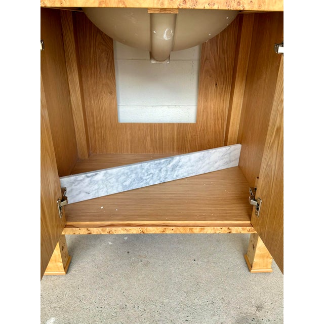 2020s Worlds Away Modern Burl Wood and White Marble Vanity For Sale - Image 5 of 5