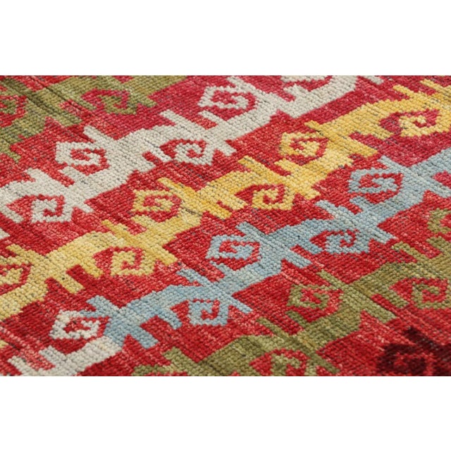 Hand-knotted in wool, this 2x3 rug is a new addition to the Burano Collection by Rug & Kilim—a bold and luxurious new...