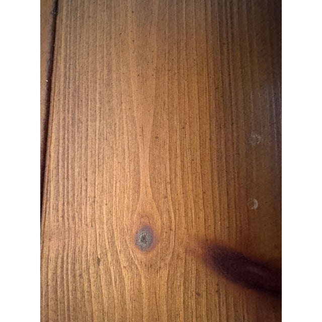 Ethan Allen Vintage Rustic Farmhouse Round Pedestal Table With Ladder Back Handwoven Rush Chairs - Set of 5 For Sale - Image 10 of 14