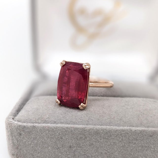 4.8ct Madagascar Ruby Solitaire Ring: Solid 14k Yellow Gold, Emerald Cut, Size 6.75 For Sale In Columbus - Image 6 of 12