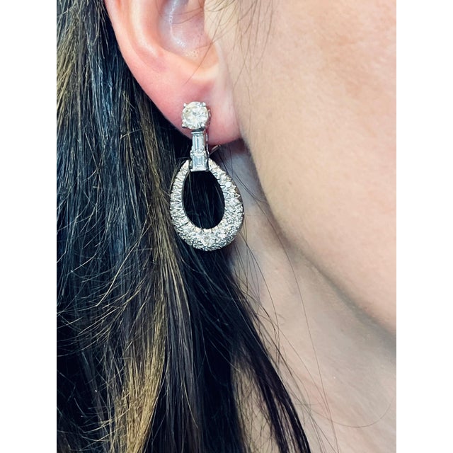 1950s 7 Ct Diamond Drop Cocktail Earrings Platinum with 2 Ct Solitaire Diamond For Sale - Image 14 of 18