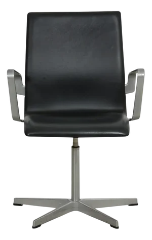 Oxford Chair in Black Essential Leather by Arne Jacobsen