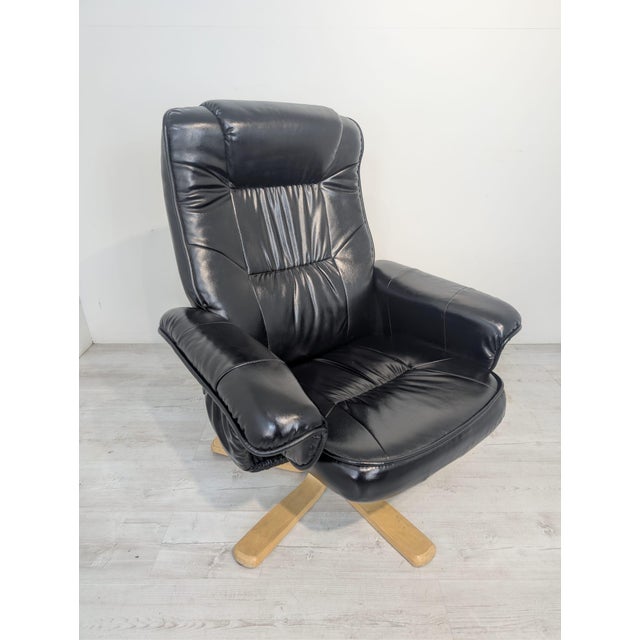 Wood Adjustable Leather Armchair with Ottoman in Black, 1975 For Sale - Image 7 of 18