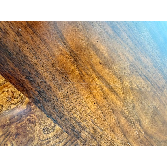 1950s Baker Furniture Mahogany and Burl Wood Writing Desk / Console Table With Gallery Back – Traditional Elegant Design For Sale - Image 17 of 17