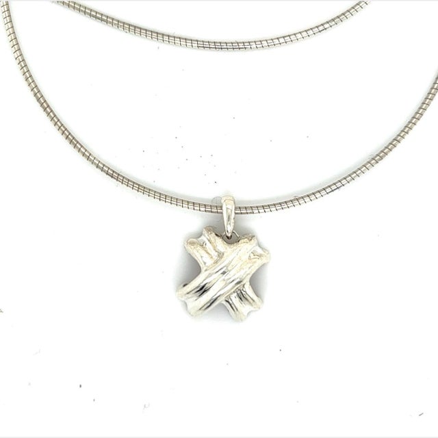 Metal Tiffany & Co Estate X Signature Necklace Sterling Silver For Sale - Image 7 of 7