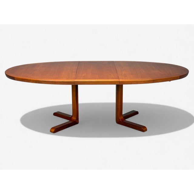 Mid-Century Modern Skovby Møbelfabrik, Danish Modern, Teak, Expandable Dining Table, Denmark, 1960s For Sale - Image 3 of 12