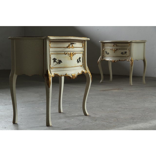Vintage Venetian Baroque Nightstands in Painted Wood, 1890s, Set of 2 For Sale - Image 6 of 18