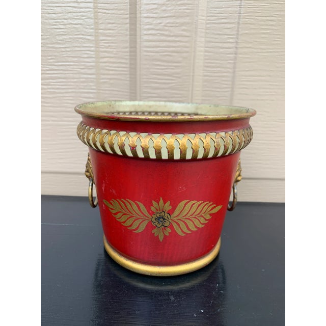 Early 20th Century French Red & Gold Tole Cachepot With Lion Head Handles and Pierced Gallery Rim For Sale - Image 5 of 8