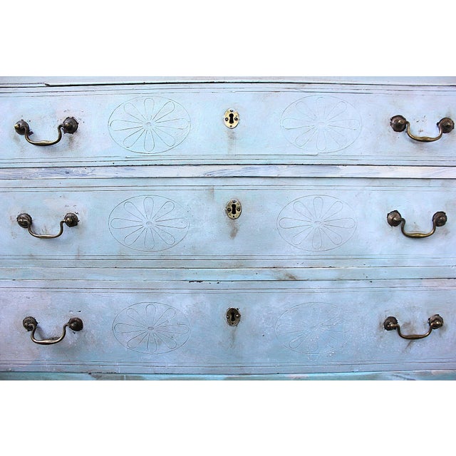 Antique Gustavian Painted Chest of Drawers, 1770, in Good conditions. Designed before 1890