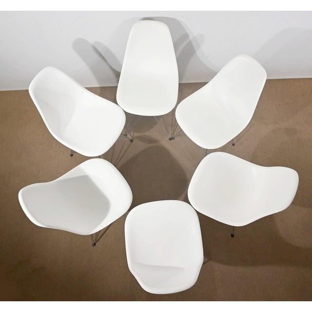 Vitra DSR Chairs by Charles & Ray Eames for Vitra, 1960s, Set of 6 For Sale - Image 4 of 18