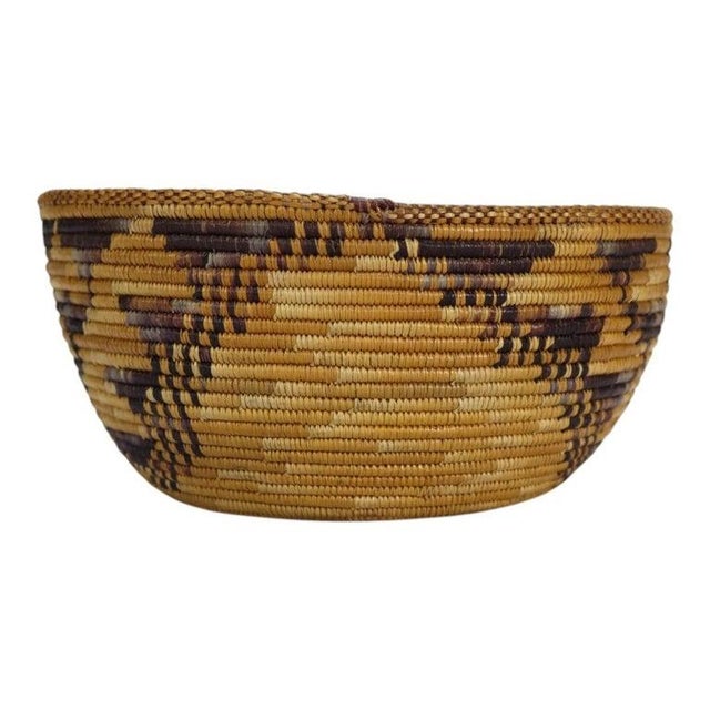 Southwest Native American Navajo Geometrical Woven Basket C1910 For Sale - Image 4 of 8
