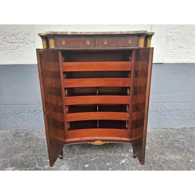 19thc French Louis XV Transition Style Exotic Burlwood Tallboy/ Dresser For Sale In Miami - Image 6 of 12