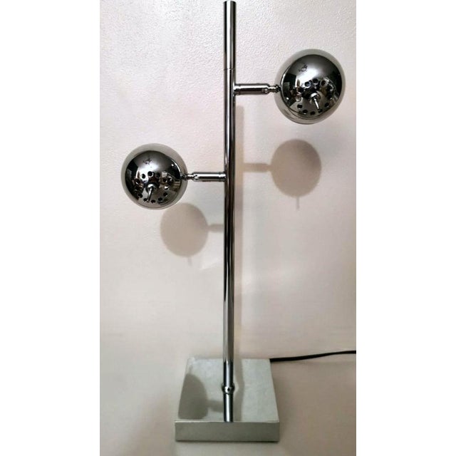 Space Age Italian Table Lamp in Chromed Metal in the style of Goffredo Reggiani, 1975 For Sale - Image 4 of 13
