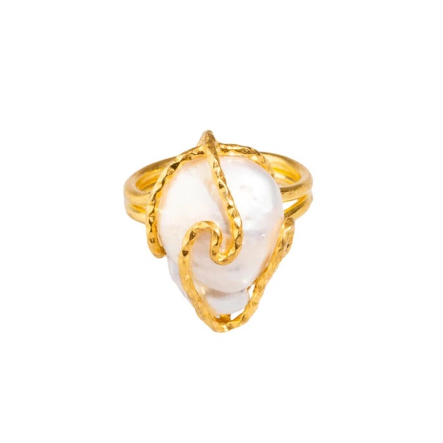 Baroque Pearl Gold Design Isis Chunky Ring, Size 4 For Sale - Image 10 of 10