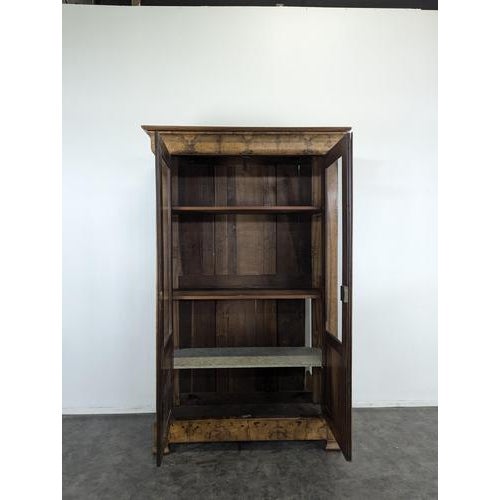 Louis Philippe Glass-Fronted Bookcase in Walnut For Sale - Image 3 of 8