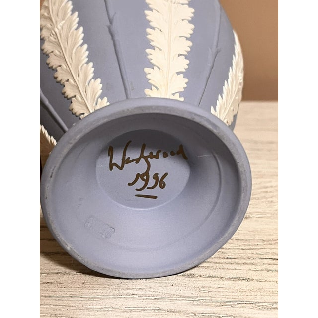Wedgwood Vintage MCM Wedgwood Jasperware Acanthus and Bullrush Blue Vase For Sale - Image 4 of 4