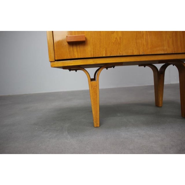Mid-Century Maple Nightstands with Black and White Tops by František Mezulaník, 1960s, Set of 2 For Sale - Image 16 of 18