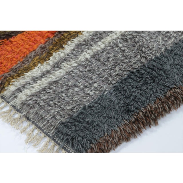 1960s Vintage Swedish Rya Rug With Gray and Orange Vertical Geometry - Rug & Kilim For Sale - Image 5 of 8
