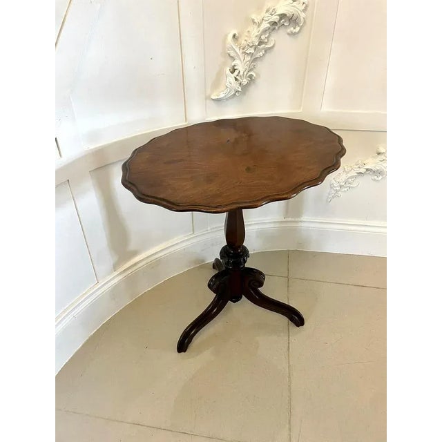 Victorian Figured Mahogany Lamp Table, 1860s For Sale - Image 4 of 9