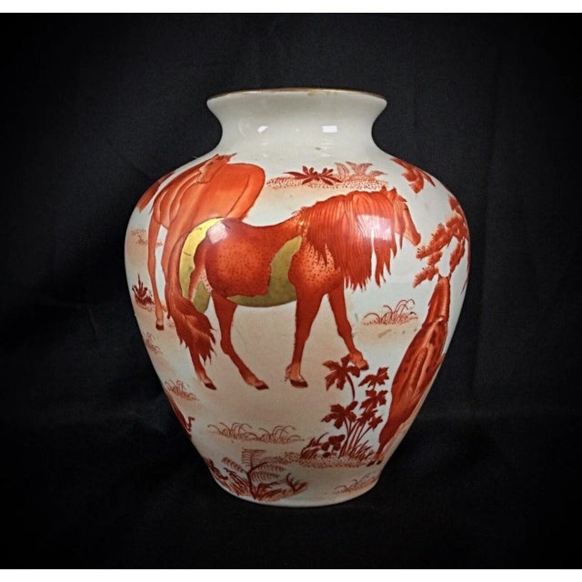 Chinese Late 19th Century Hand-Painted Chinese Vase Signed "L'art De Chine" Macau For Sale - Image 3 of 8