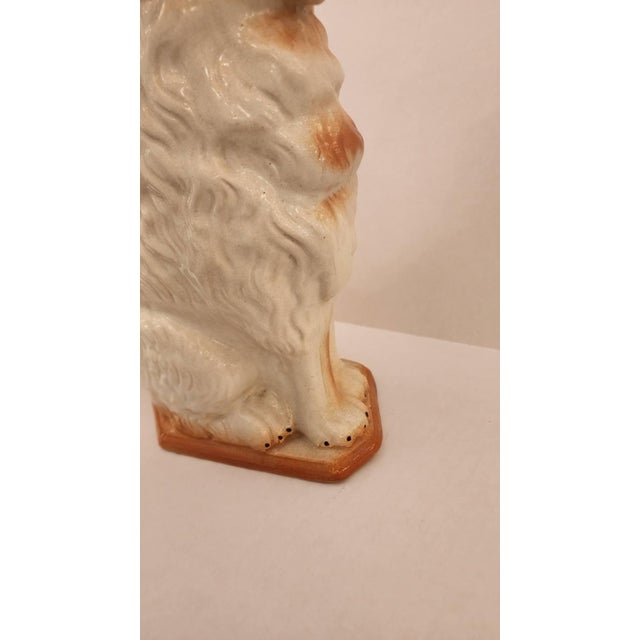 Early 20th Century Pair of Ceramic Staffordshire Spaniel Dogs For Sale - Image 9 of 10