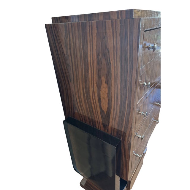 Early 20th Century Pair of Art Deco Chests For Sale In Phoenix - Image 6 of 9